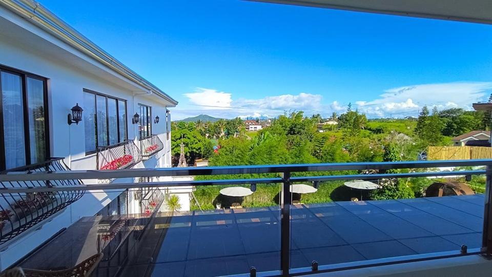 Casa La Silvinas Hotel & Event Resort Tagaytay City Bagian luar foto