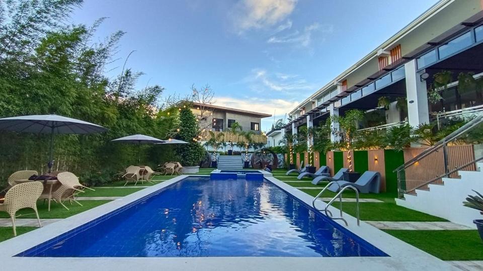 Casa La Silvinas Hotel & Event Resort Tagaytay City Bagian luar foto